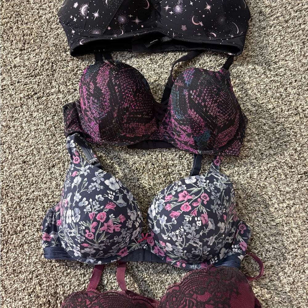 Cacique and Torrid bras size 40DD
